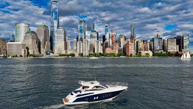 Yacht in Manhattan, NY