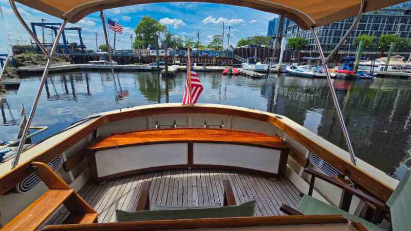 seating of boat for rent
