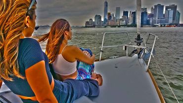 Sailing to the Manhattan Skyline